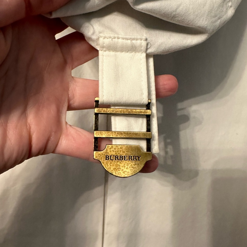 Burberry White Raincoat/Windbreaker with Hood - Size M - Picture 10 of 15